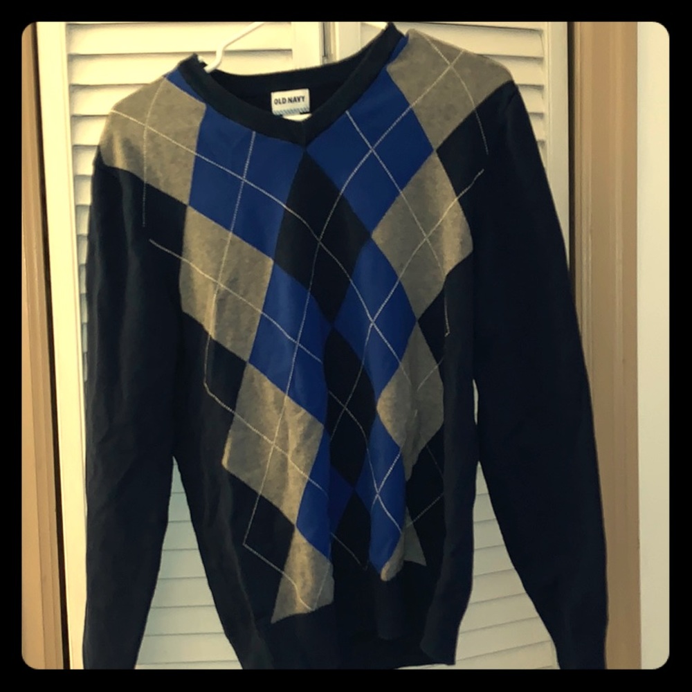 Navy Blue patterned v-neck sweater.